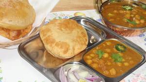 Judwaa Chole Bhature With Homemade Pickle