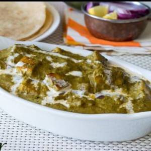 3 Pcs Butter Paratha + Palak Paneer + Lahsun Chutney + Salad