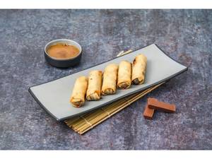 Chocolate Spring Roll With Salted Caramel Sauce