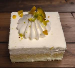 Pistachio Pastry