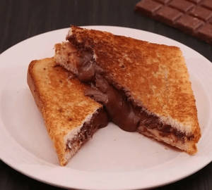 Nutella Chocolate cheese Sandwich (Roasted)