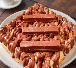 Kitkat nutella waffle