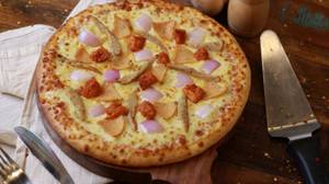 Indian Chicken Special Double Burst Pizza