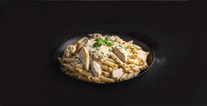 White Sauce Chicken Pasta