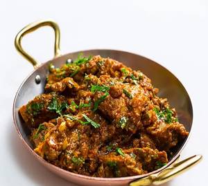 Tawa Chicken (semi Gravy)