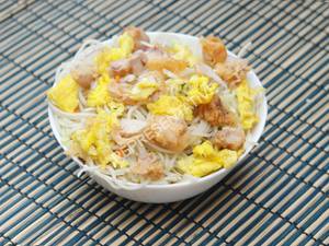 Schzwan Chicken Noodles