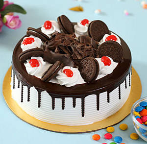 Eggless Oreo Crust Cake [450 Grams]
