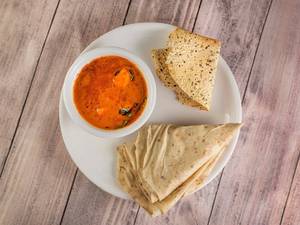 Combo-3(paneer Bt Masala+2roomali Roti+papad)