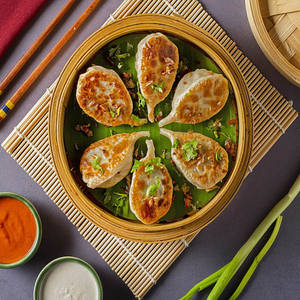 Mutton Fried Momos (8 Pcs)