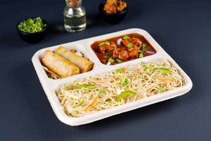Hakka Noodles & Chilli Chicken Meal