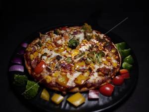 Schezwan Chicken Pizza