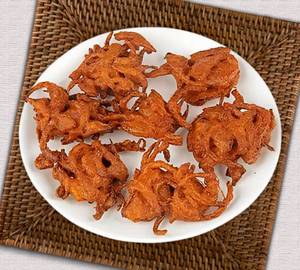 Pyaaz Pakora (8 Pcs)