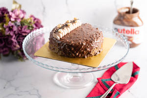 Nutella Hazelnut Crunch Cake (750g)