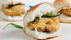 Batata Vada Pav