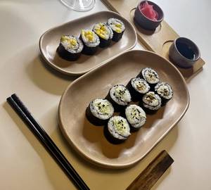Veg Sushi Assorted Platter [12 Pieces]