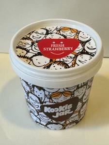 Strawberry Ice Cream (1 Cup)