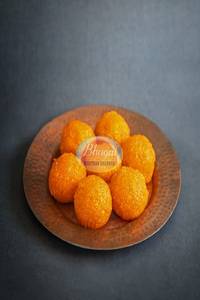 Kanpuri Laddu.