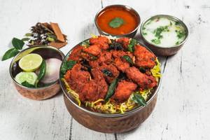 Executive Boneless Chicken Biryani [500 Ml]