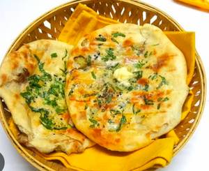 Masala Kulcha [2 Pieces]