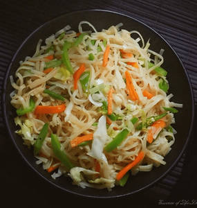 Veg Chaumin / Veg Noodles 