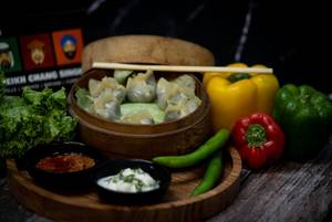 Mushroom & Spinach Momo (6pcs)