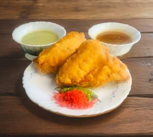 Combo [ 2 Pcs Vada Pav, 2 Pcs Bread Pakoda ]