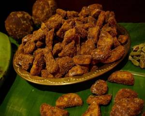 Banana Chips Jaggery (200gm)