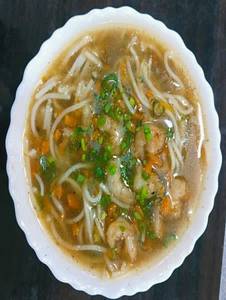 Thukpa Soup With Prawn