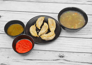 Veg Masala Momo [5 Pieces]+Soup
