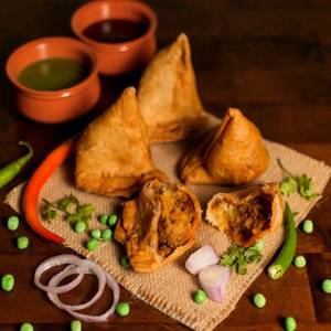 Punjabi Samosa 4pcs