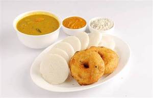 Idli (6nos) + Vadai (2nos)