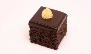 Cappuccino Fudge Cake Pieces