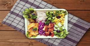 Tandoori Herbed Chicken Breast Salad