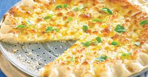 Garlic Cheese Pizza