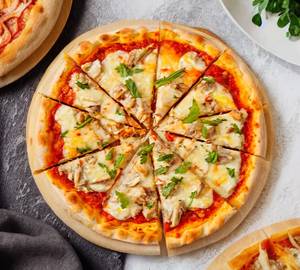 Cream Cheesey Chicken Pizza                                                       