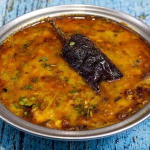 Kolhapuri Dal Tadka