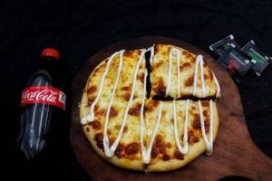 Cheese Cheese Te Cheese Pizza [10 Inches] With 2 Coke [250 Ml]