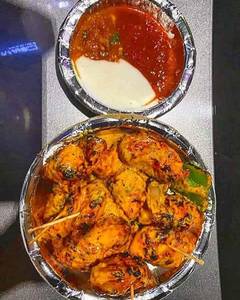 Veg Tandoori Momos (h-4pcs, F-6pcs)