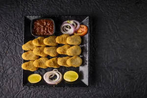 Chicken nuggets [6 nos]