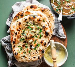 Garlic naan