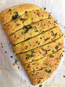 Paneer Tikkka Tuffed Garlic Bread