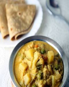 Chapathi Set With Veg Kuruma