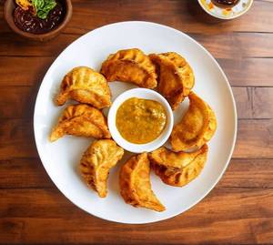 Chicken Fried Momos 6 Pcs
