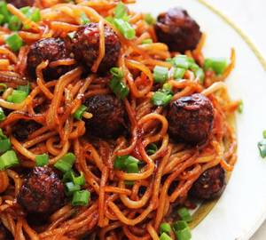 Veg manchuria noodles