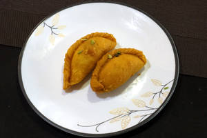 Gujiya