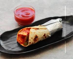 Veg Noodles Paneer Roll