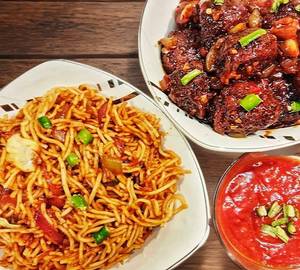 Chicken Noodles + Chilli Chicken + lime juice Combo