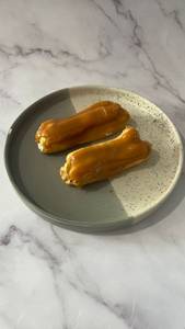 Caramel eclairs