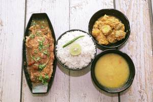 Omelette Curry Thali 