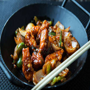 Chilly Paneer Dry (8 Pcs)